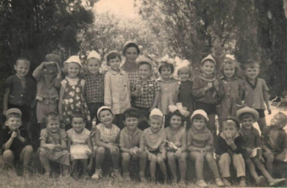 3. Райська місцина над морем  (листопад 1957 – серпень 1964 рр..)