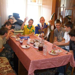 1. Мої нащадки і бандура.