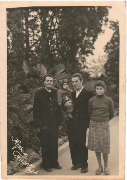 3. Райська місцина над морем  (листопад 1957 – серпень 1964 рр..)
