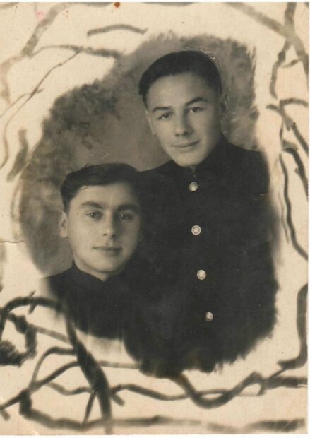 1. Дитинство на Городенківщині  (листопад 1937 – лютий 1956 рр..)