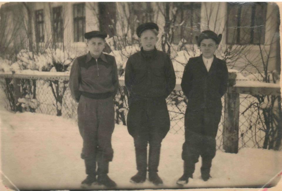 1. Дитинство на Городенківщині (листопад 1937 – лютий 1956 рр..)