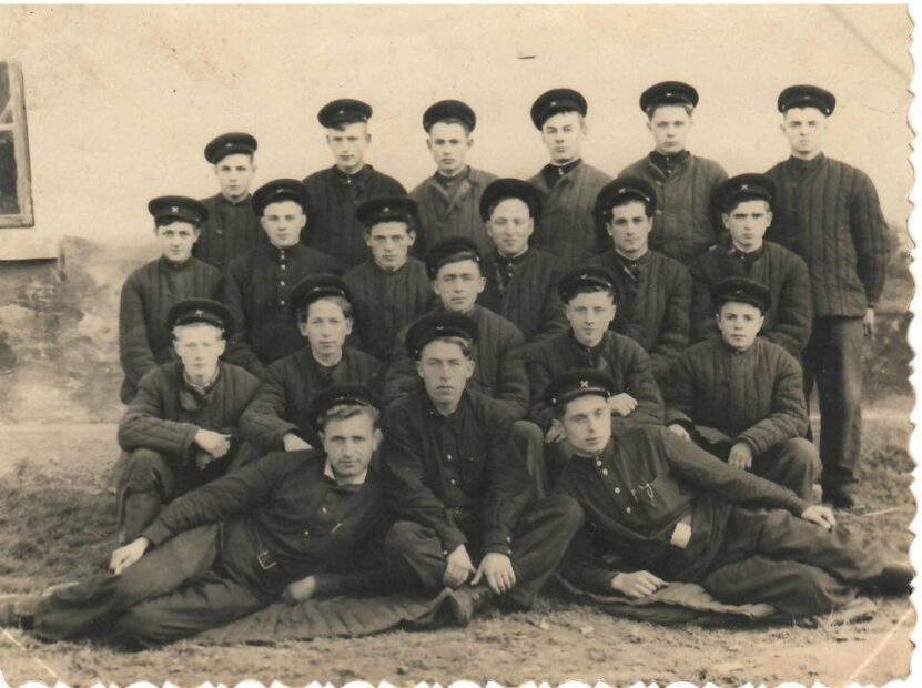 1. Дитинство на Городенківщині (листопад 1937 – лютий 1956 рр..)
