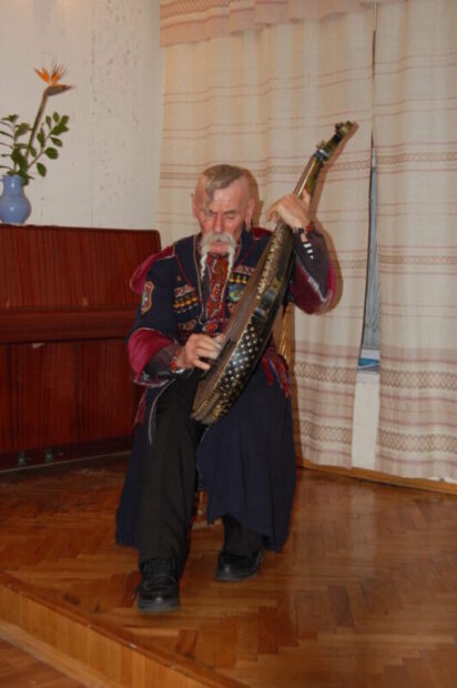 В живій пам'яті послідовників.